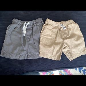 2 pairs of Carters shorts, size 2T